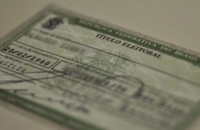 Prazo para regularizar o título de eleitor termina nesta quarta-feira; saiba como fazer