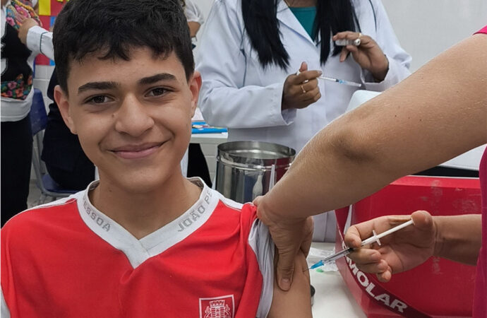 Vacinação nas escolas em João Pessoa reforça proteção de crianças e adolescentes
