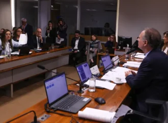 Senadores criticam falta de dados sobre socorro bilionário ao BRB