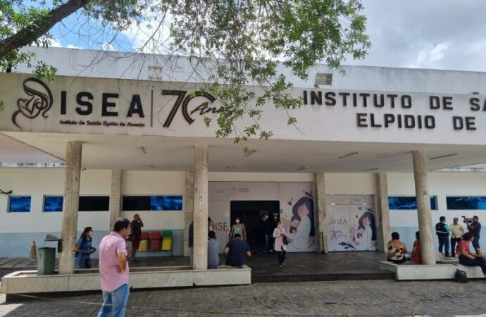 Seis profissionais da saúde são indiciados por morte de gestante e de bebê durante trabalho de parto no ISEA