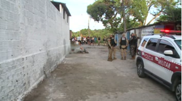 Dois jovens morrem durante tiroteio em comunidade no bairro de Jaguaribe, na capital