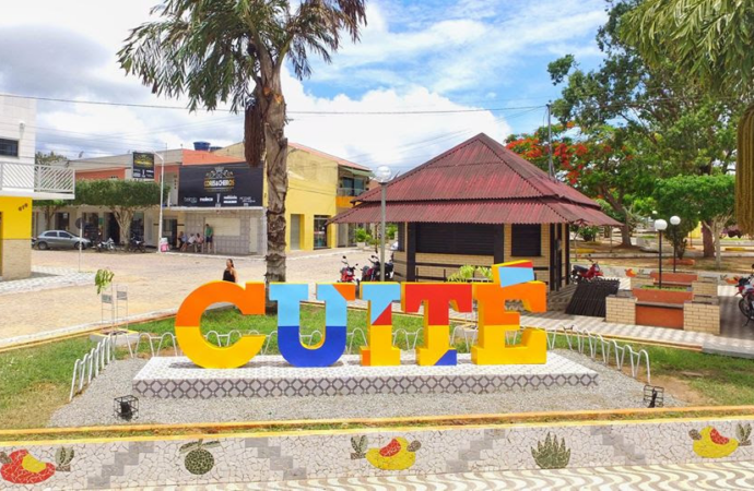 Prefeitura de Cuité antecipa metade do 13º salário e injeta quase R$ 550 mil na economia local