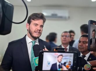 Bruno sinaliza presença em agenda de Flávio Bolsonaro em Campina Grande