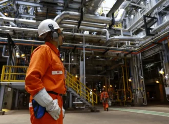 Economia brasileira cresceu 0,1% em abril, estima prévia da FGV