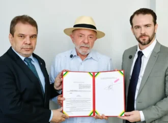 Lula assina decreto que prevê bloqueio de recursos de bets ilegais
