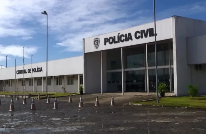 Homem é morto a tiros ao sair de festa com esposa, em João Pessoa