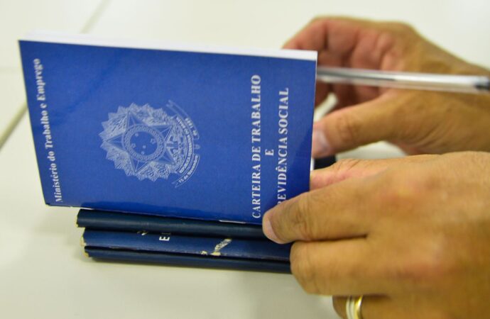 Semana inicia com mais de 450 vagas de emprego na Paraíba
