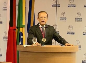 Hermes de Luna recebe Medalha de Mérito Jornalístico da Assembleia Legislativa da Paraíba