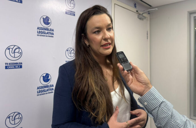 Deputados aprovam projeto de Camila Toscano que cria fundo para vítimas de desastres naturais