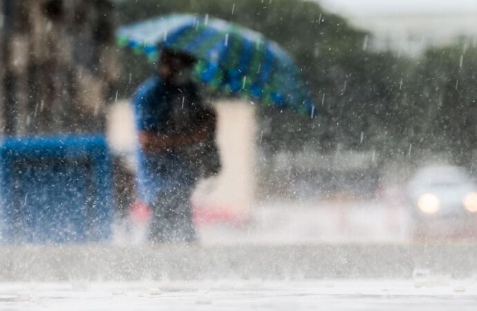 Inmet amplia alerta de chuvas para João Pessoa e mais 93 cidades, na Paraíba