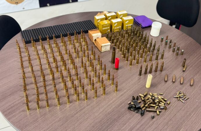 Polícia apreende munições de guerra em bairro de João Pessoa