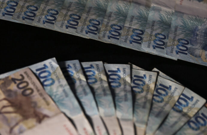 golpe esconde mais de R$ 66 milhões em dívidas na Paraíba