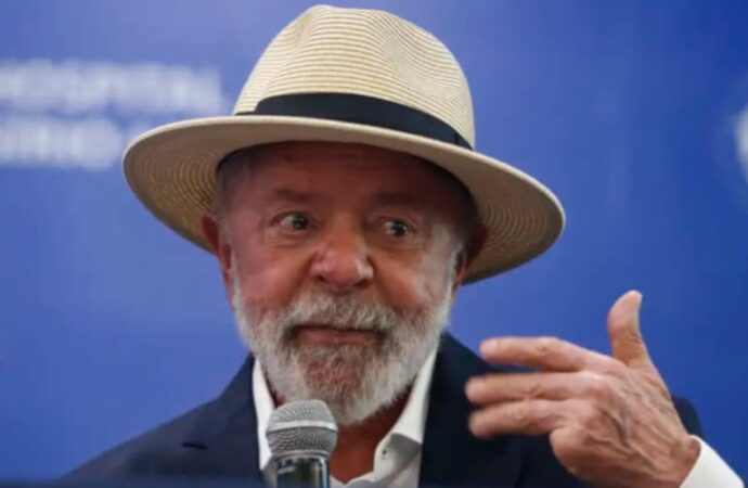 Presidente Lula informa que terminou radioterapia e que cura do câncer foi definitiva