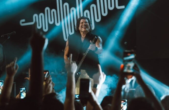 Paulo Ricardo vê anos 80 ainda atuais no rock brasileiro