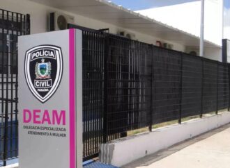 Homem é preso suspeito de agredir mulher grávida e invadir casa de vizinha