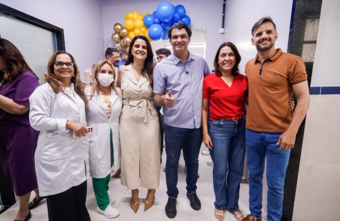 Leo Bezerra comemora dois anos do Hospital Dia, que zerou fila de exames e se tornou referência em Centro de Infusão