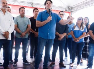 Léo Bezerra critica uso político de problemas na coleta de lixo e alfineta gestão estadual