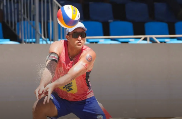 Paraibano George disputará 5ª etapa do Circuito de Vôlei com nova dupla