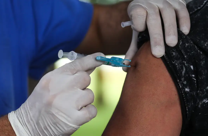 Gripe: Anvisa aprova nova vacina com 73% de eficácia 