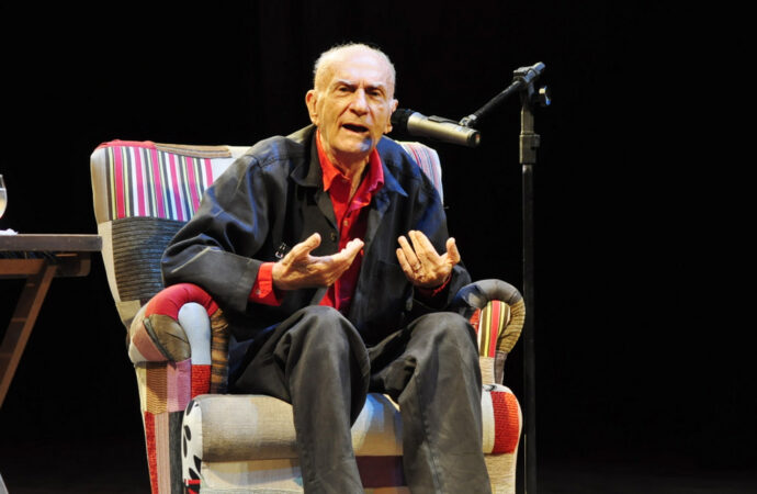 Ariano Suassuna será o homenageado d’O Maior São João do Mundo de 2027