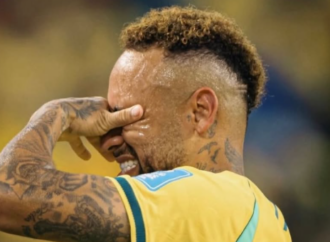 Neymar não está conformado de estar na reserva