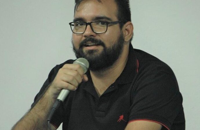 acompanhe entrevista com Olímpio Rocha (Psol)