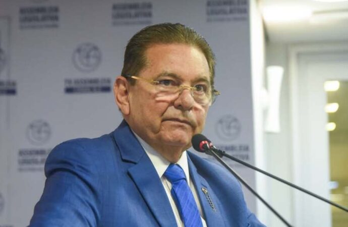 Adriano Galdino defende voto na chapa governista e reforça apoio a Lucas Ribeiro