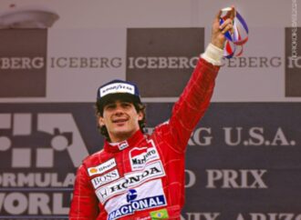 Piloto Ayrton Senna é reconhecido como Herói da Pátria