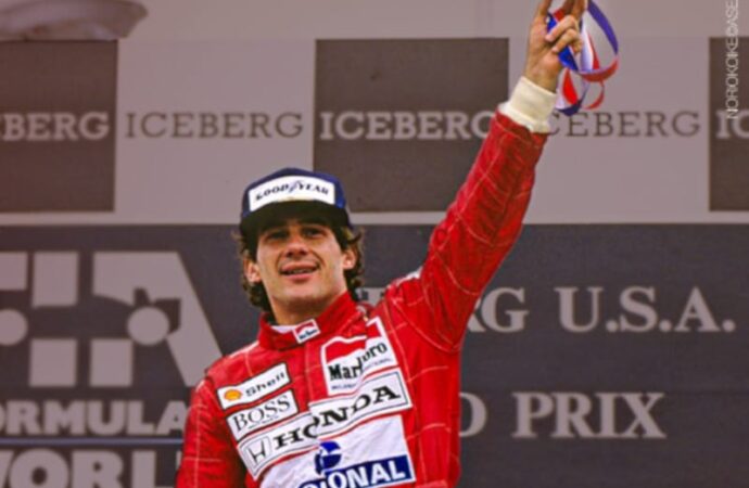 Piloto Ayrton Senna é reconhecido como Herói da Pátria
