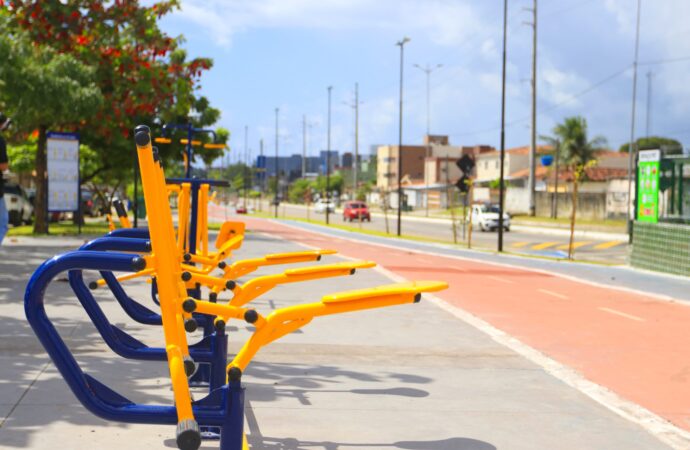 Leo Bezerra inaugura Parque Linear II do Valentina com estrutura completa e destaca investimentos no bairro