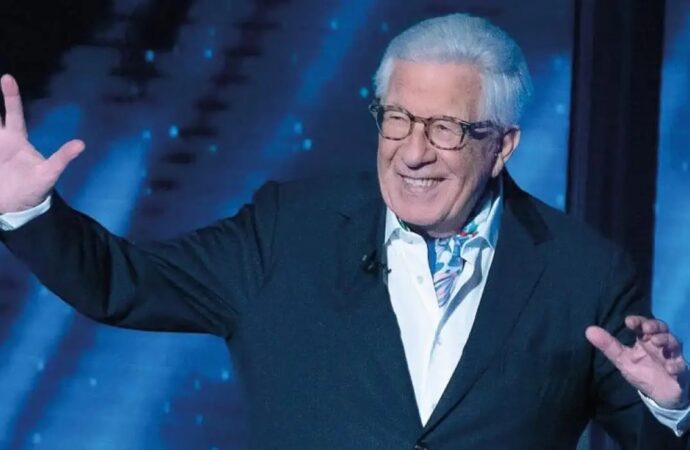 Morre Peppino di Capri, ícone da música italiana, aos 86 anos