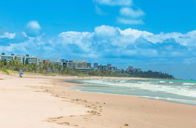 Marinha emite alerta para ondas de até 3,5 metros no litoral da Paraíba