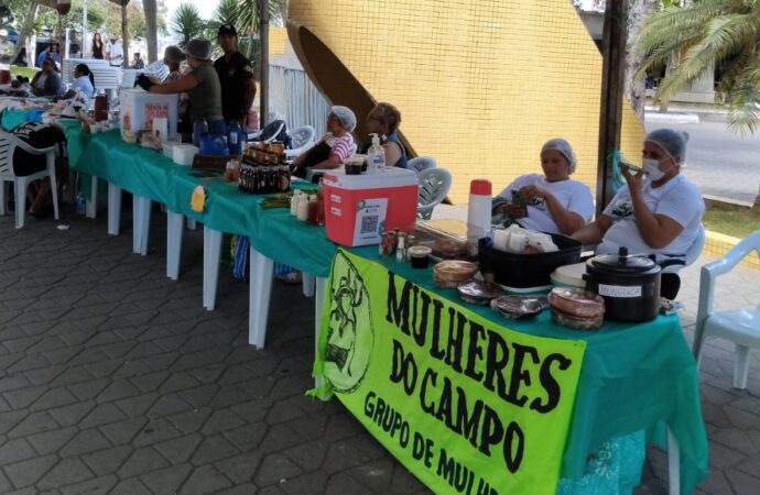 II Feira Raízes Femininas dos Distritos de Campina movimenta Praça da Bandeira