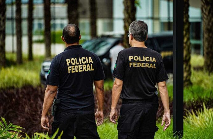 PF acha na casa de Ciro Nogueira anotações com nomes de deputados
