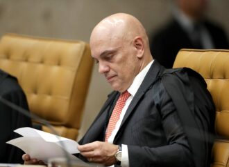 Alexandre Moraes está presidindo o Supremo e tomará decisões urgentes