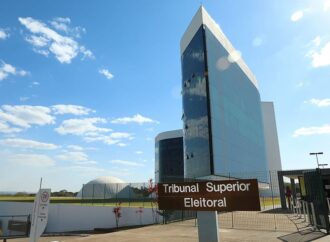 Para evitar fraudes, Justiça Eleitoral barra servidores com familiares na disputa
