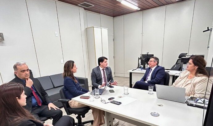 TRE-PB alinha atuação para campanha e reforça regras sobre uso de IA nas eleições