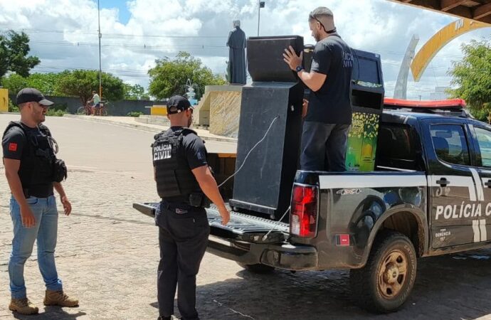 Operação apreende máquinas de jogos ilegais e prende suspeitos de tráfico de drogas, na Paraíba