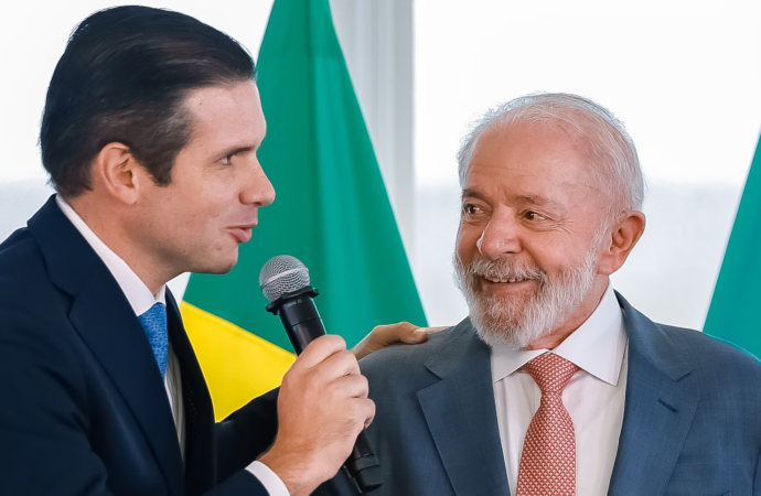 Hugo Motta diverge de neutralidade do Republicanos e anuncia apoio à reeleição de Lula