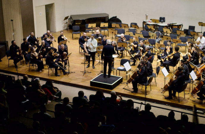 Concerto da Orquestra Sinfônica da Paraíba traz obras de brasileiros e solos de violino e viola