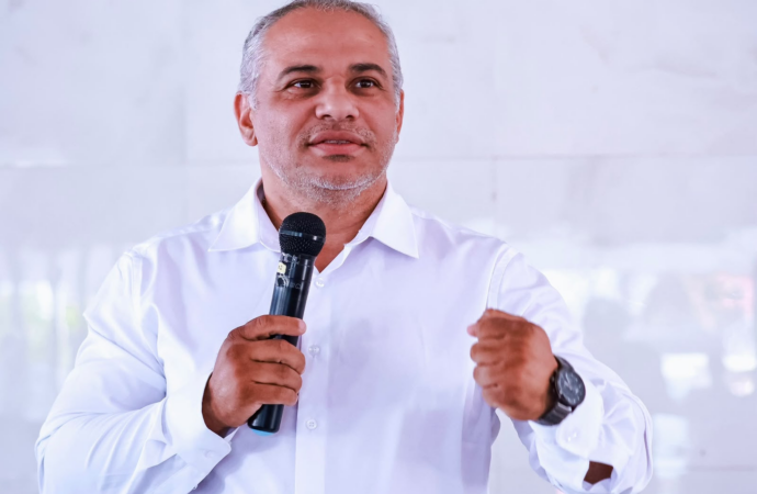 Prefeito de Cabedelo garante pagamento de julho a terceirizados e assegura serviços essenciais