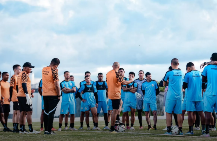 Treze renova com oito jogadores para manter base do elenco em 2027