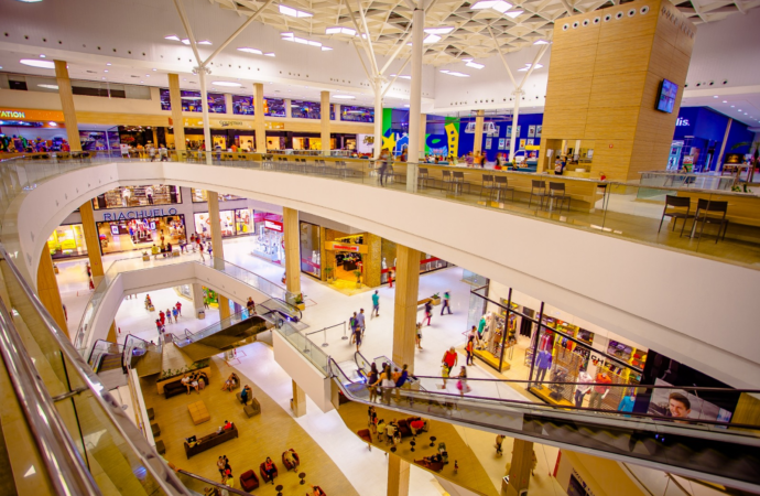 Manaira e Mangabeira Shopping têm horário especial e programação para o almoço de Dia dos Pais