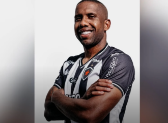 Jonas Toró é oficializado como novo reforço no Botafogo-PB