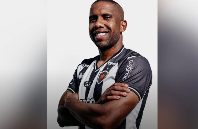 Jonas Toró é oficializado como novo reforço no Botafogo-PB