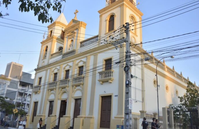 veja o que abre e fecha no feriado em Campina Grande