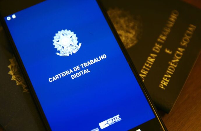 Taxa de desemprego na Paraíba cai para 5,4%, menor taxa da série histórica