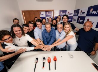Lupi oficializa apoio do PDT a Cícero para o Governo da Paraíba