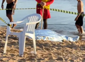Homem morre após se afogar na praia de Barra de Gramame