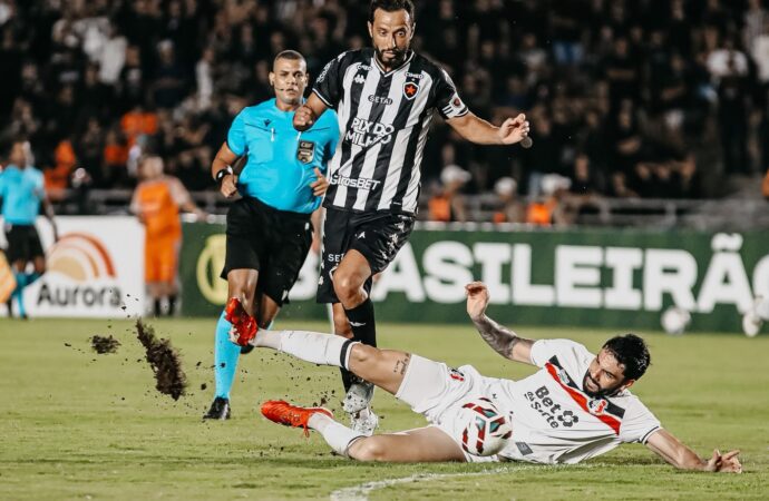 Botafogo-PB e Santa Cruz fazem jogaço no Almeidão e ficam no empate